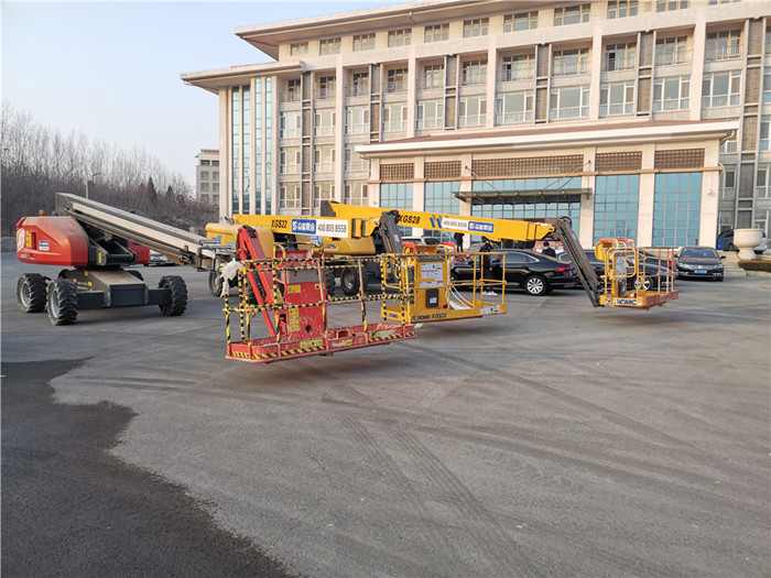 第一时间！服务在线遥控指挥设备转场 开云线上平台无偿向邢台隔离点项目支援设备-1.jpg